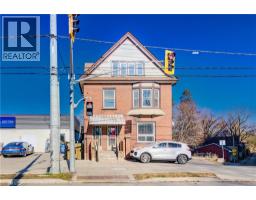 698 KING Street W - 1