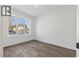 7 SOUTH Court W - 15