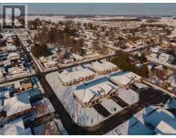 7 SOUTH Court W - 27