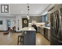 854 QUEENSTON Road - 10