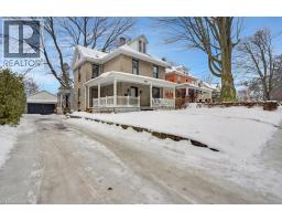 854 QUEENSTON Road - 2