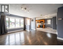 66 BELWOOD Crescent - 6