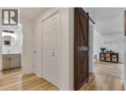 225 THORNBIRD Place - 18