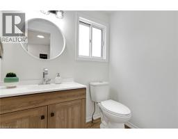 225 THORNBIRD Place - 20