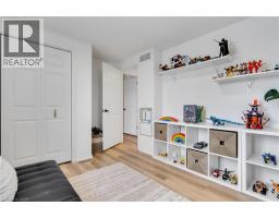 225 THORNBIRD Place - 27