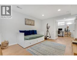 225 THORNBIRD Place - 31