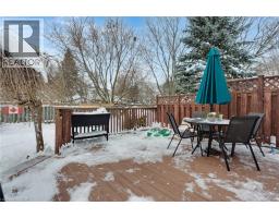 225 THORNBIRD Place - 38