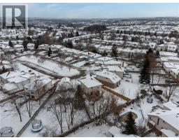 225 THORNBIRD Place - 46