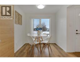 225 THORNBIRD Place - 6