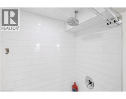 64 EVELYN Street - 30