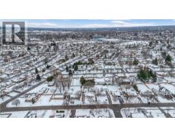 64 EVELYN Street - 46