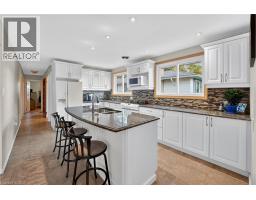 120 KINROSS Street - 2