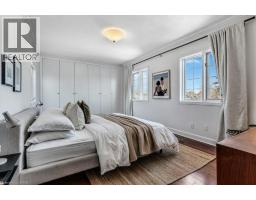 61 BARRIE Street - 28