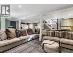 61 BARRIE Street - 36