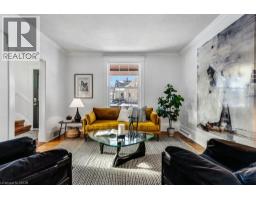 61 BARRIE Street - 4