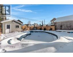 61 BARRIE Street - 41