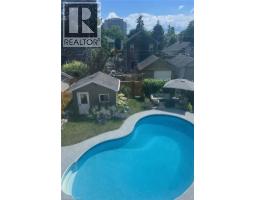 61 BARRIE Street - 46