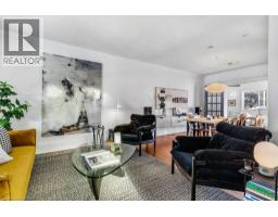 61 BARRIE Street - 5