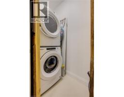 399 QUEEN Street S UnitNo. 417 - 16