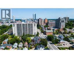 399 QUEEN Street S UnitNo. 417 - 18