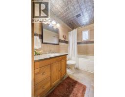 123 KINGSWOOD Drive - 21