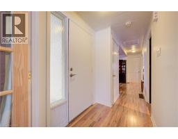 123 KINGSWOOD Drive - 4