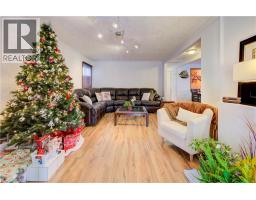 123 KINGSWOOD Drive - 7