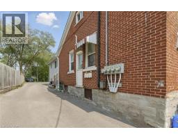 839 STIRLING Avenue S - 1