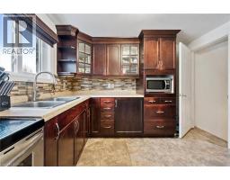 23 TAMVALE Crescent - 17