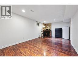 23 TAMVALE Crescent - 32