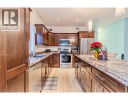 23 MACNEIL Court - 10