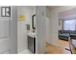 569 STIRLING Avenue S - 20