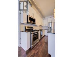 15 DEVITT Avenue S UnitNo. 302 - 17