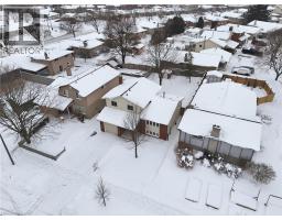 139 THE COUNTRY Way - 36