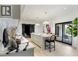 920 THOMAS PEDDER Court - 32