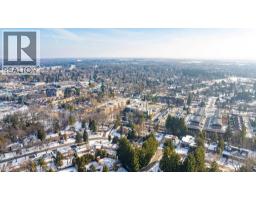 189 TAYLOR Road - 44