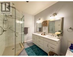 14 EAST Street S - 14