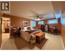 14 EAST Street S - 26