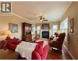 14 EAST Street S - 3