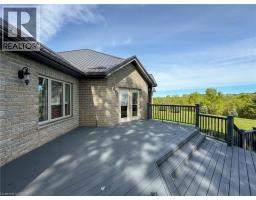 14 EAST Street S - 43