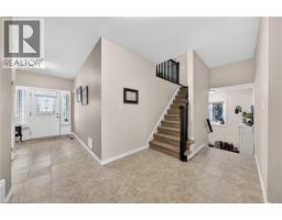 20 HINRICHS Crescent - 31