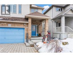 20 HINRICHS Crescent - 4