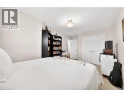 20 HINRICHS Crescent - 45