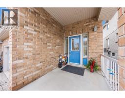 20 HINRICHS Crescent - 5