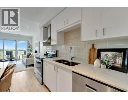 15 GLEBE Street UnitNo. 1511 - 16