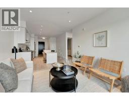 15 GLEBE Street UnitNo. 1511 - 24