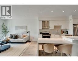 15 GLEBE Street UnitNo. 1511 - 27