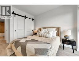 15 GLEBE Street UnitNo. 1511 - 29