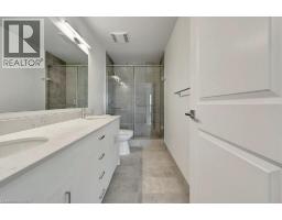 15 GLEBE Street UnitNo. 1511 - 31