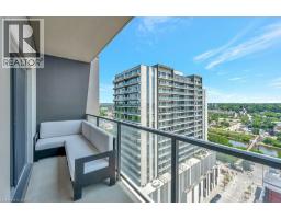 15 GLEBE Street UnitNo. 1511 - 35